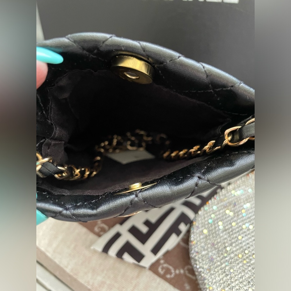 ✨Trendy Quilted Soft Leather Look Phone Crossbody Bag✨NEW W/dust bag - Picture 4 of 9